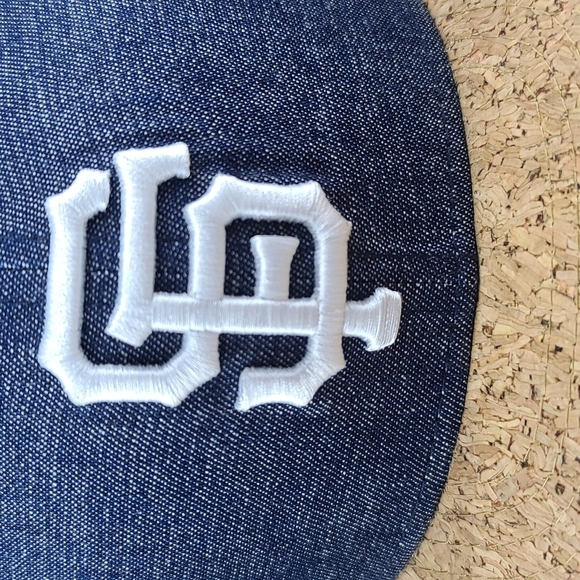 San Fran Fitted - Picture 8 of 9